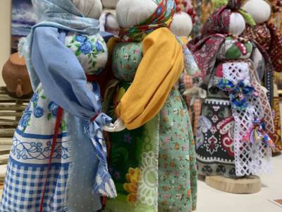 Выставка традиционных славянских кукол Елены Войцещук