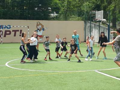 В клубных учреждениях  Лазаревского центра национальных культур продолжают свою работу детские летние  площадки!